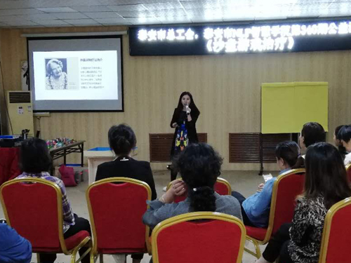 夫妻二人在生活中出现了冷战该怎么办？